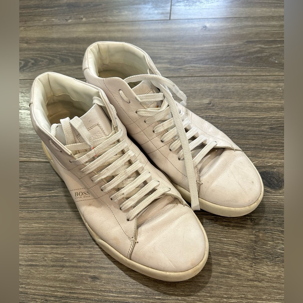 Man’s shoes 44